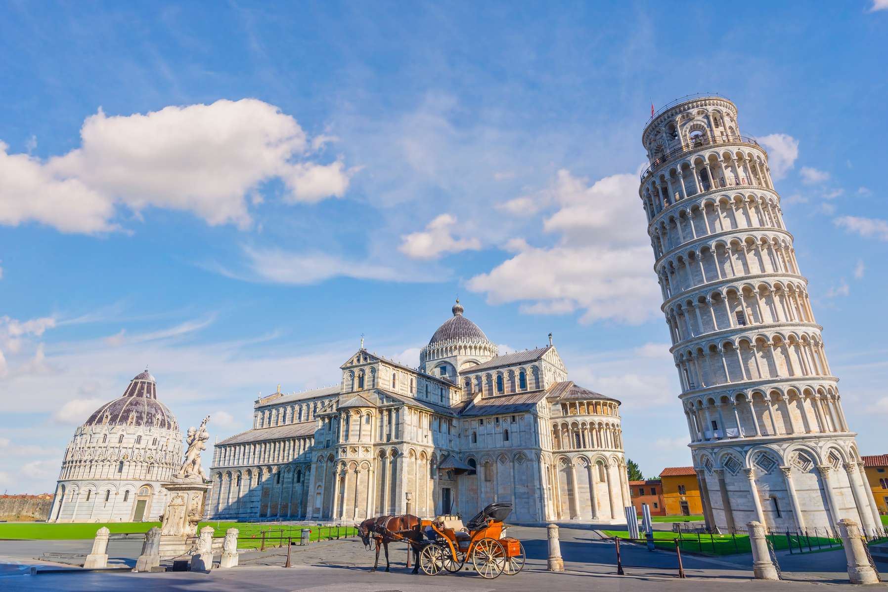 Leaning Tower of Pisa Image