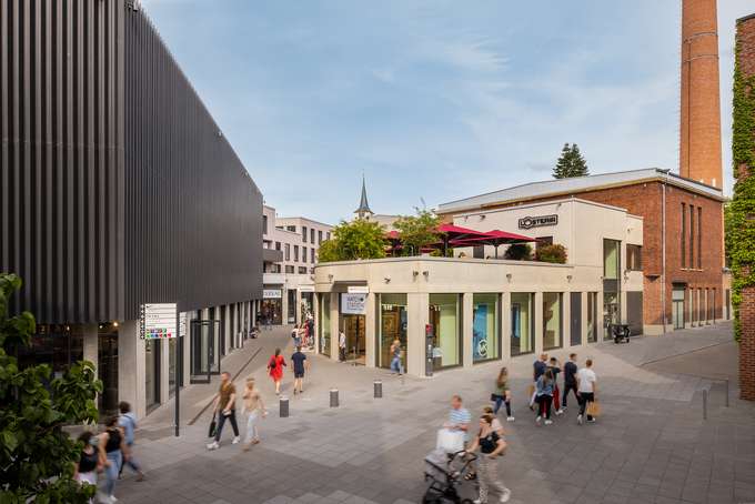 Shopping at Outletcity Metzingen