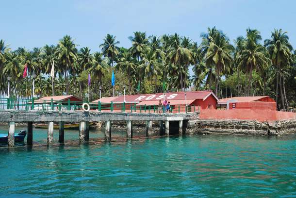 Zzq8vpcb5zp5dj4f657sxi7940x5 ross%20island 1